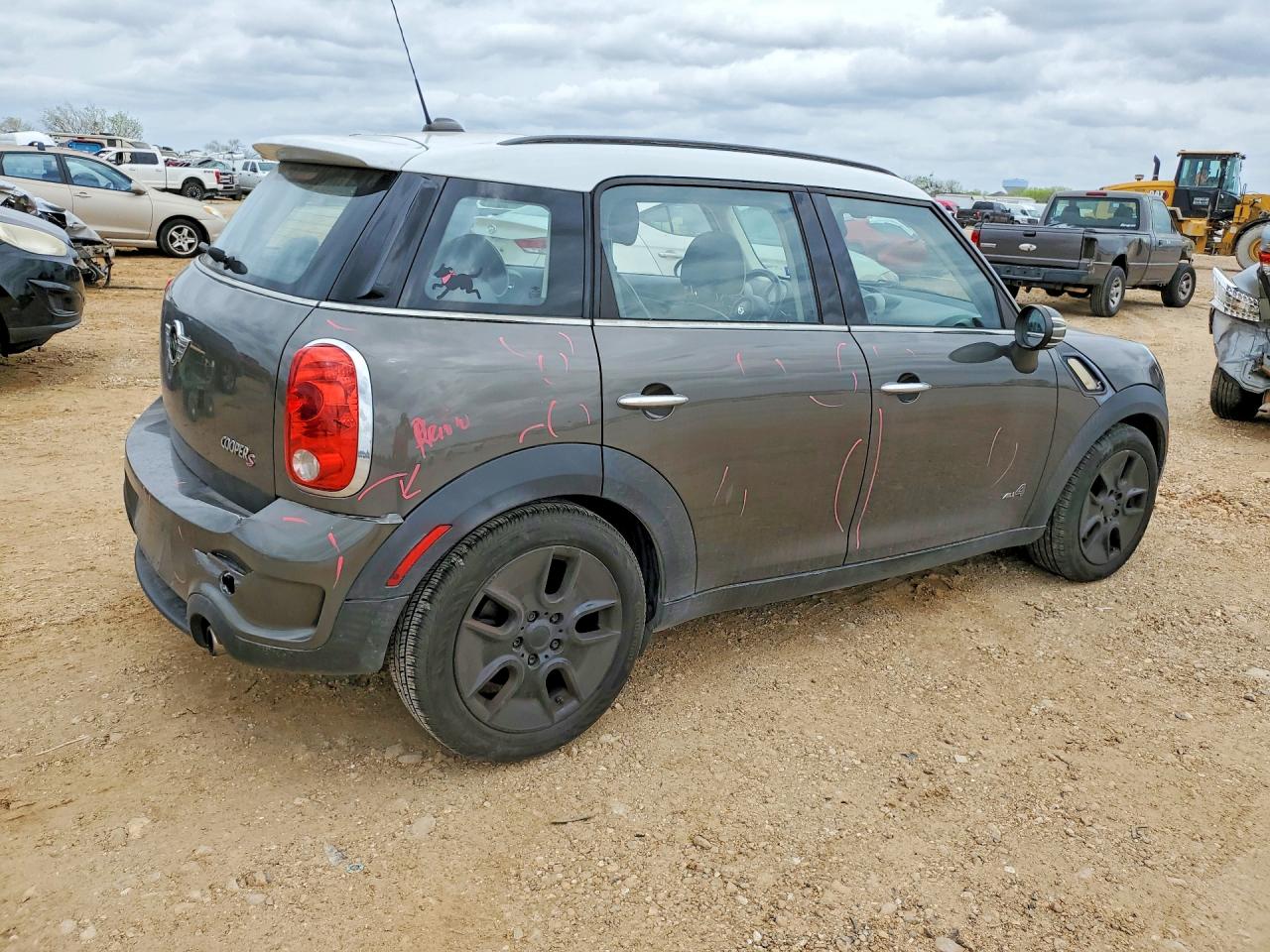 2011 MINI COOPER S COUNTRYMAN photo 5
