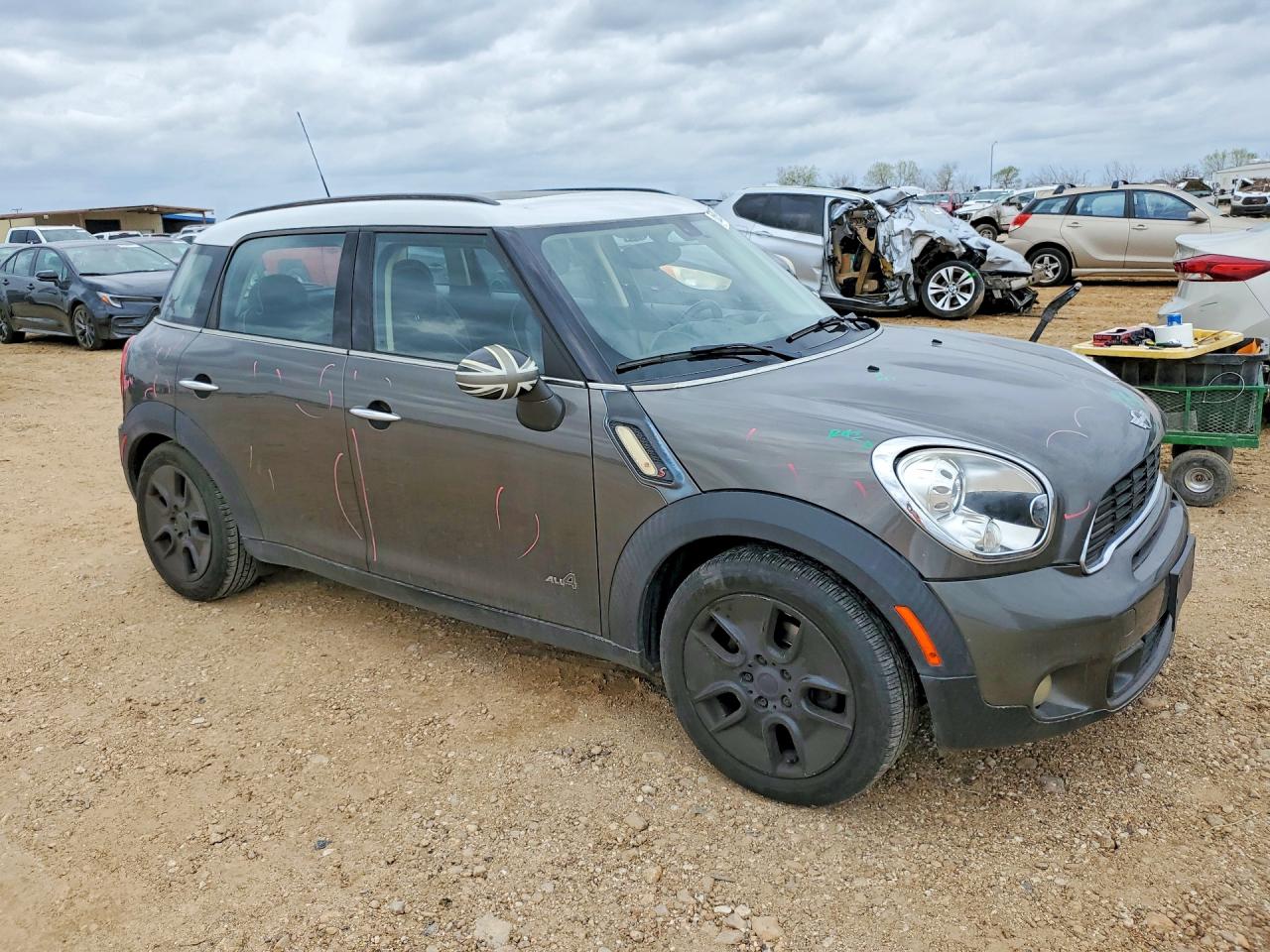 2011 MINI COOPER S COUNTRYMAN photo 7