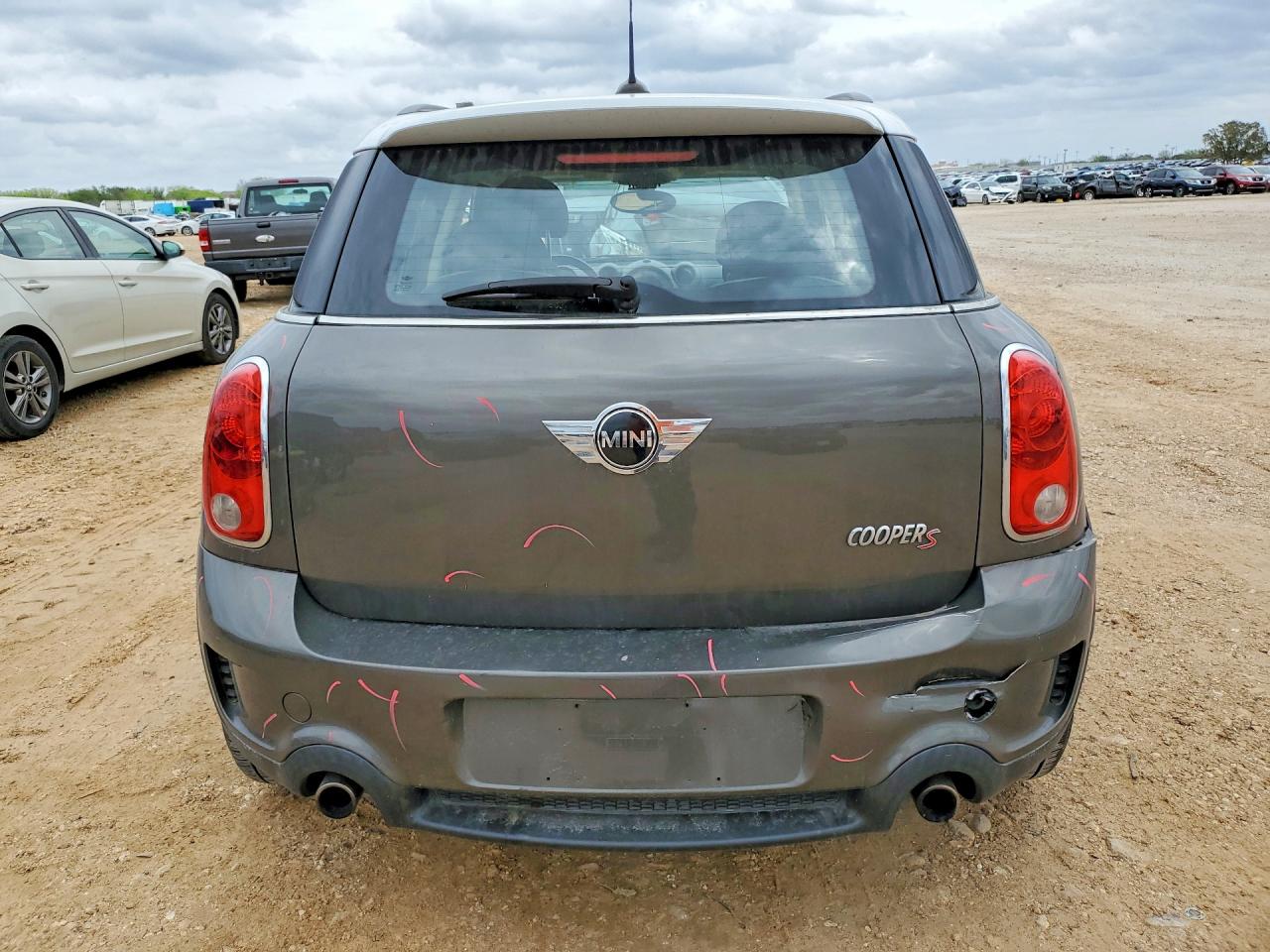2011 MINI COOPER S COUNTRYMAN photo 11