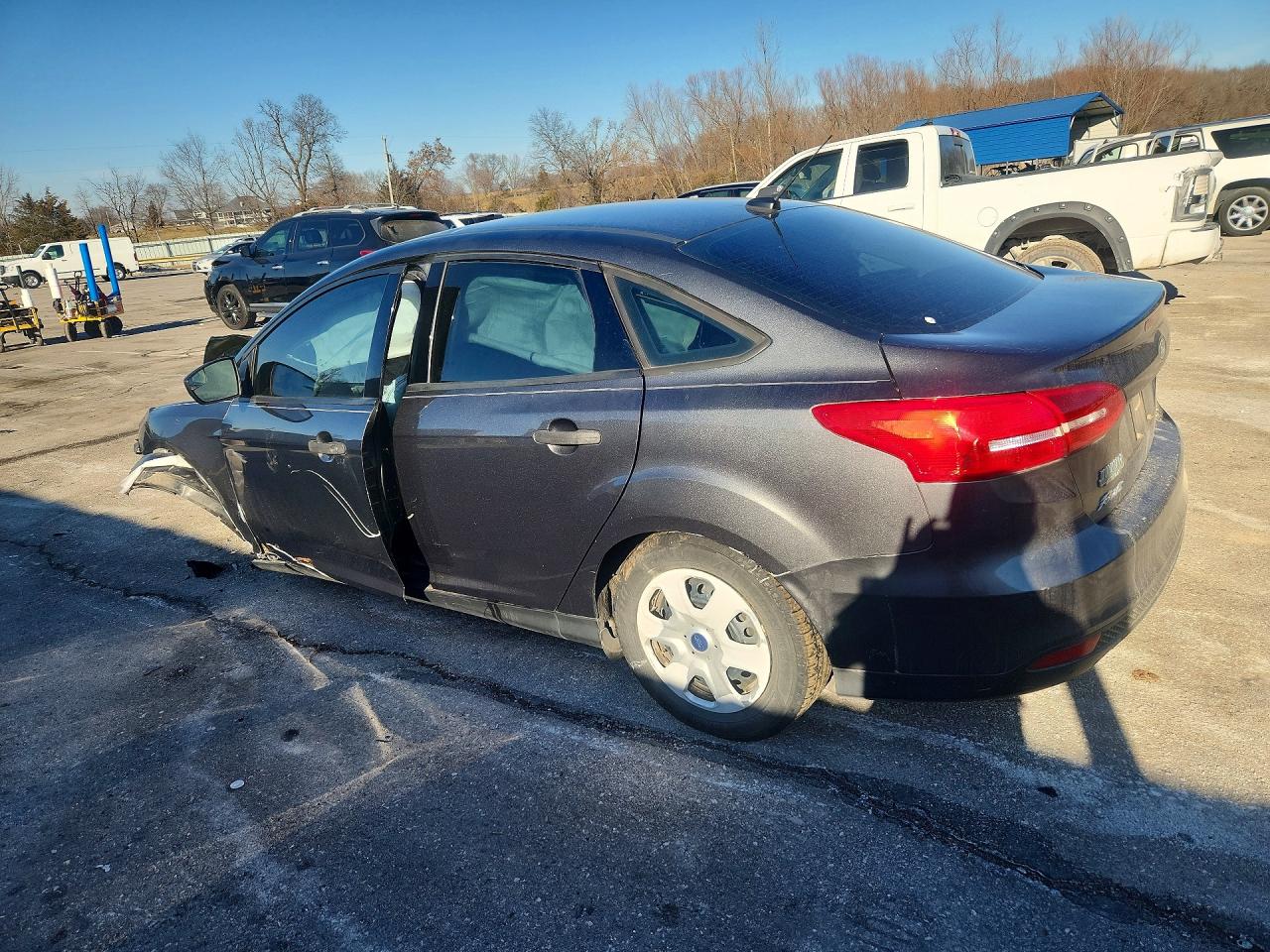 2018 FORD FOCUS S photo 2