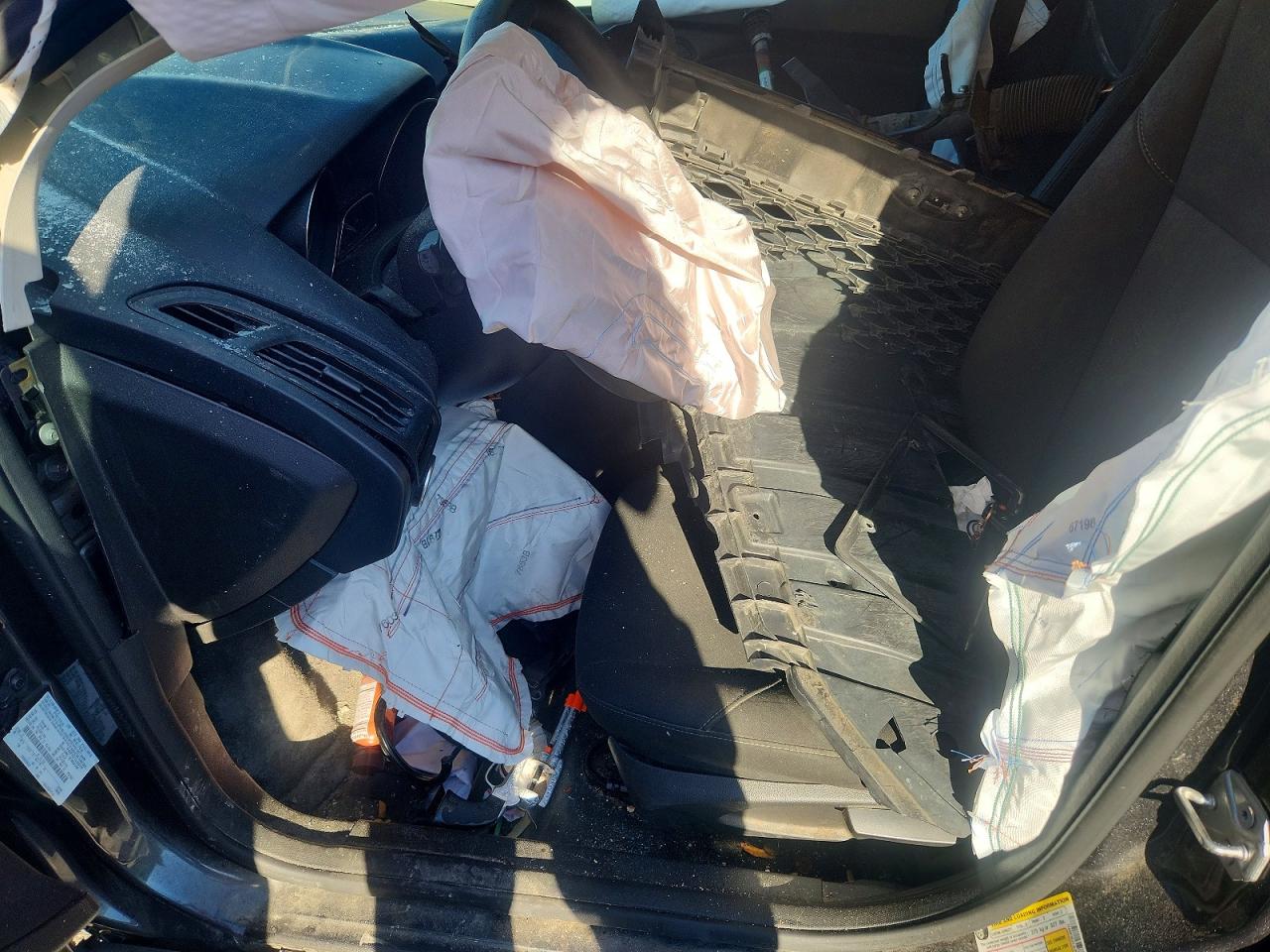 2018 FORD FOCUS S photo 7