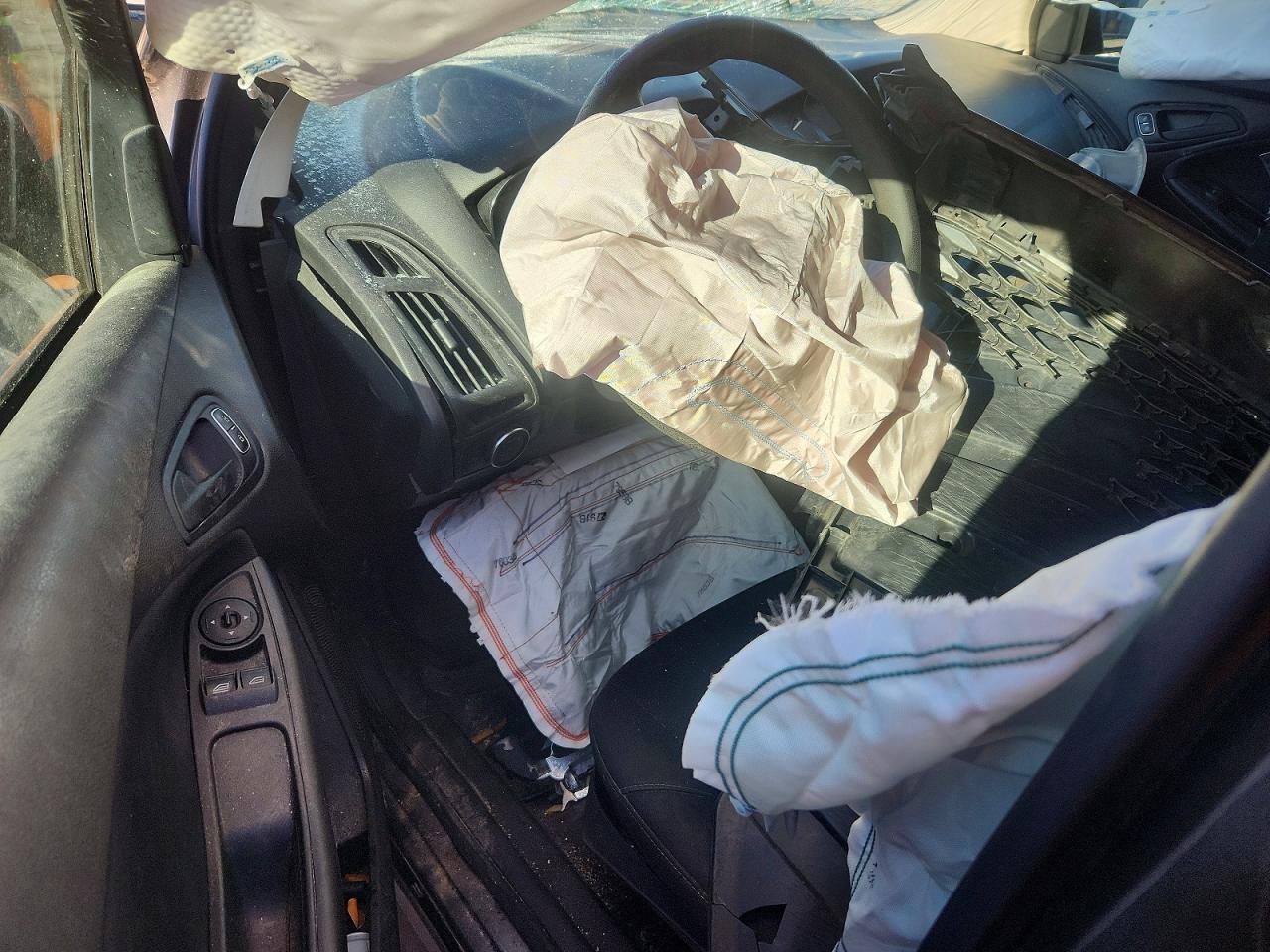2018 FORD FOCUS S photo 8