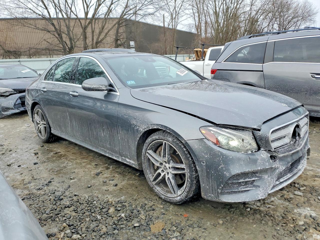 2018 MERCEDES-BENZ E 300 4MATIC photo 4