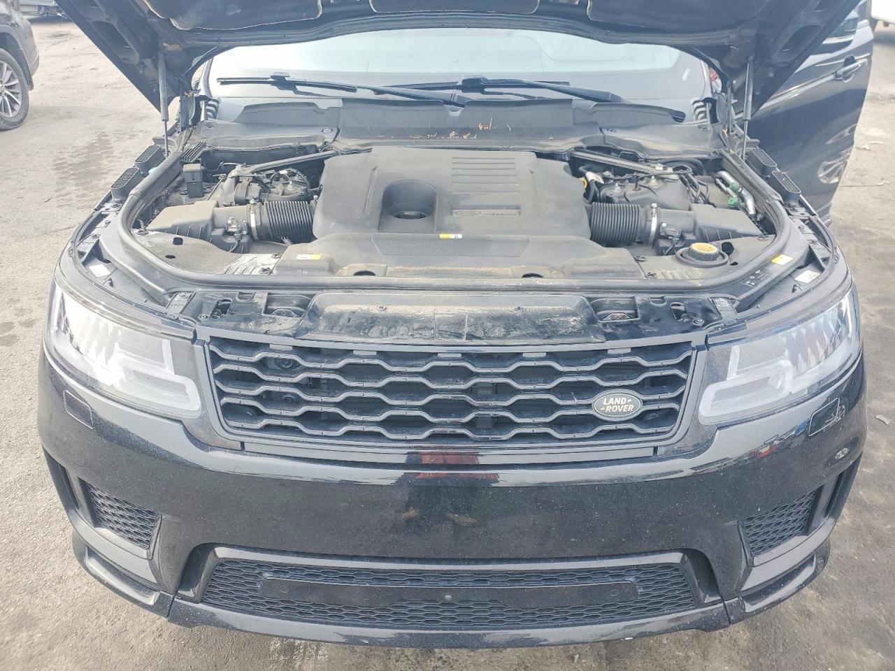 2019 LAND ROVER RANGE ROVER SPORT HST photo 11