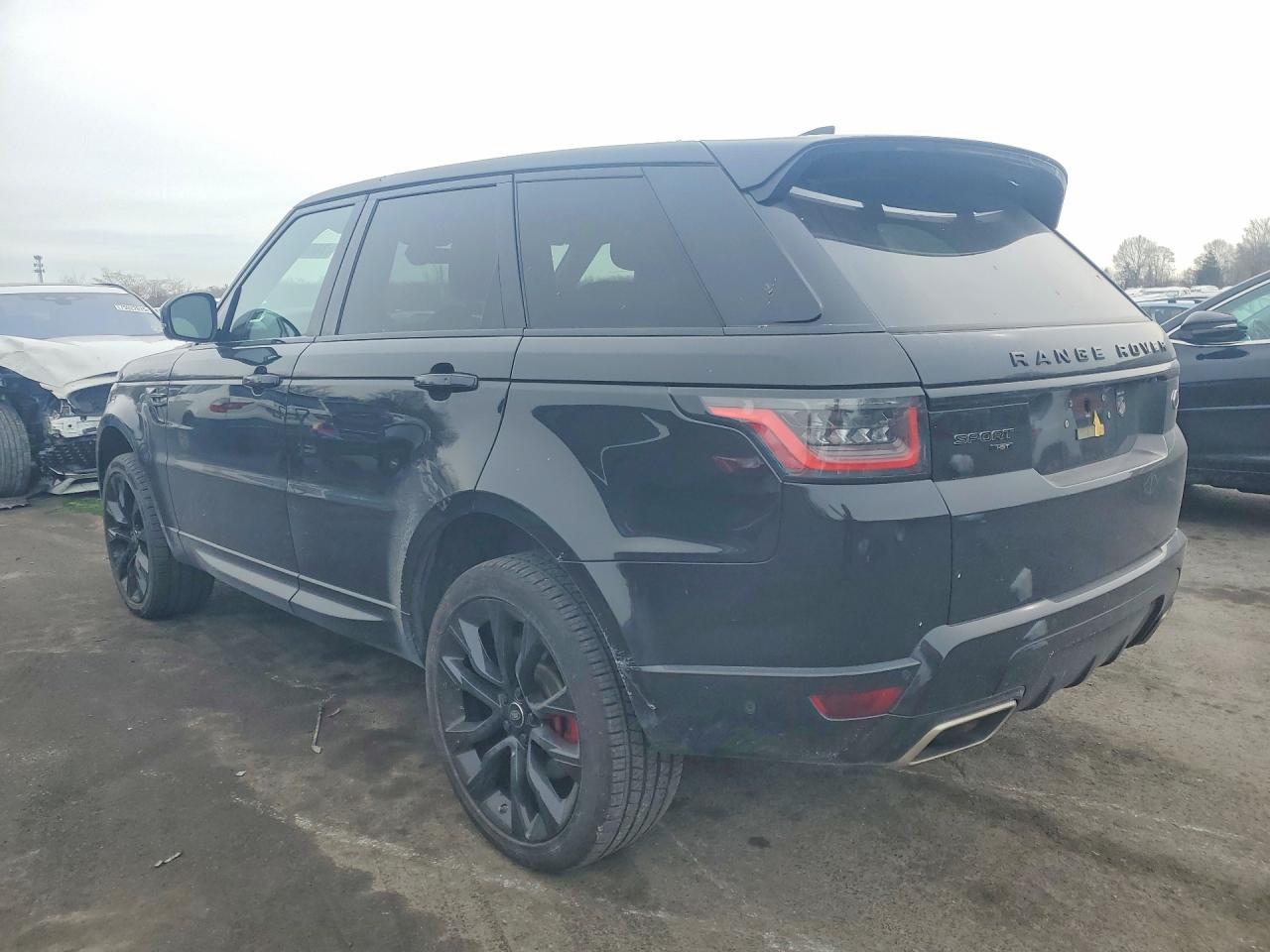 2019 LAND ROVER RANGE ROVER SPORT HST photo 2