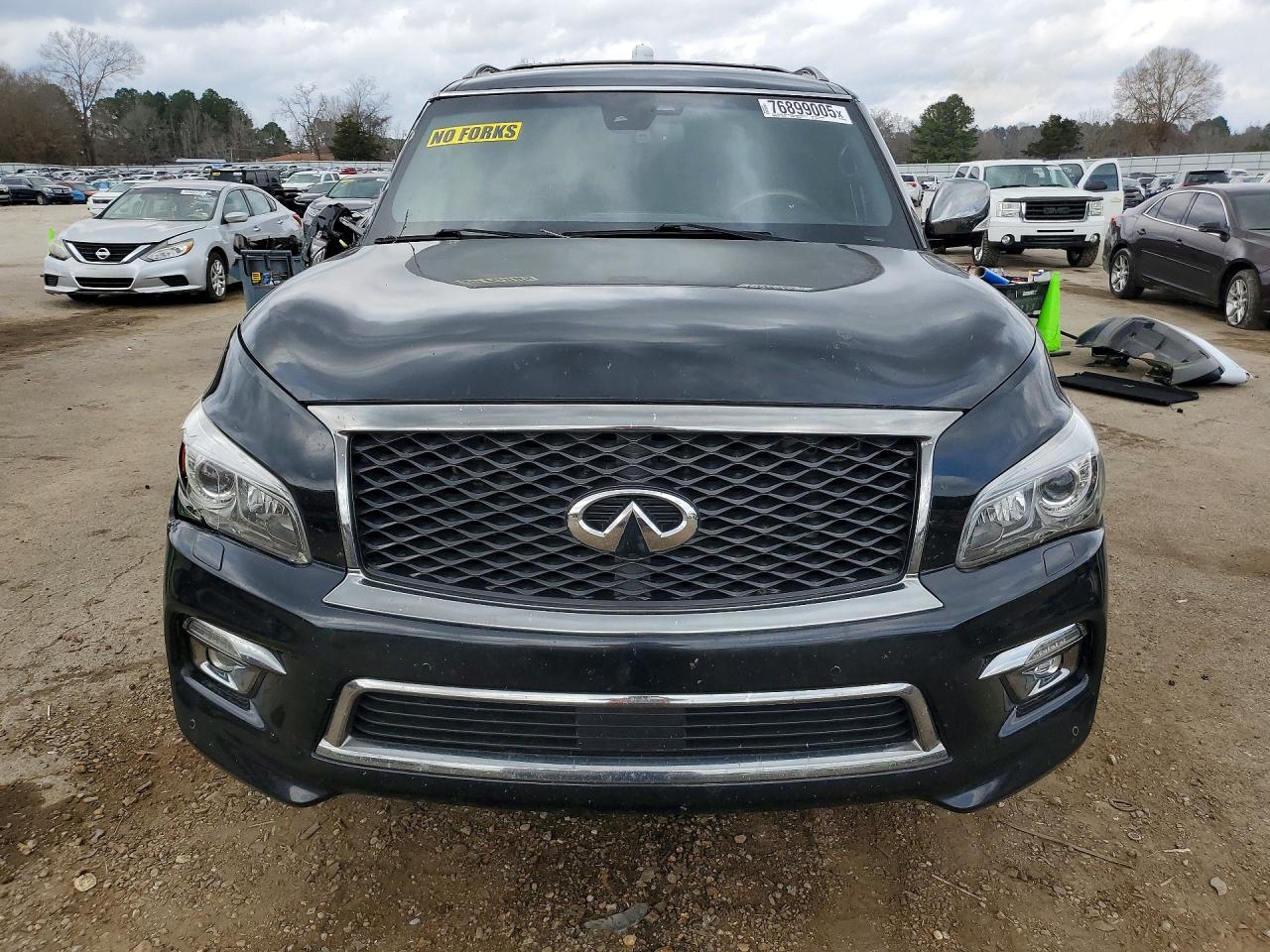 2017 INFINITI QX80 BASE photo 9
