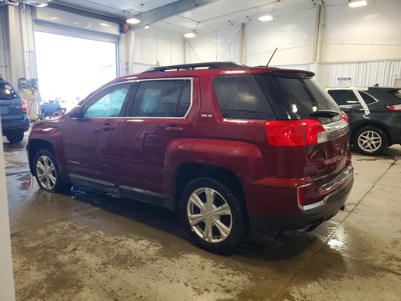 2017 GMC TERRAIN SLE photo 2