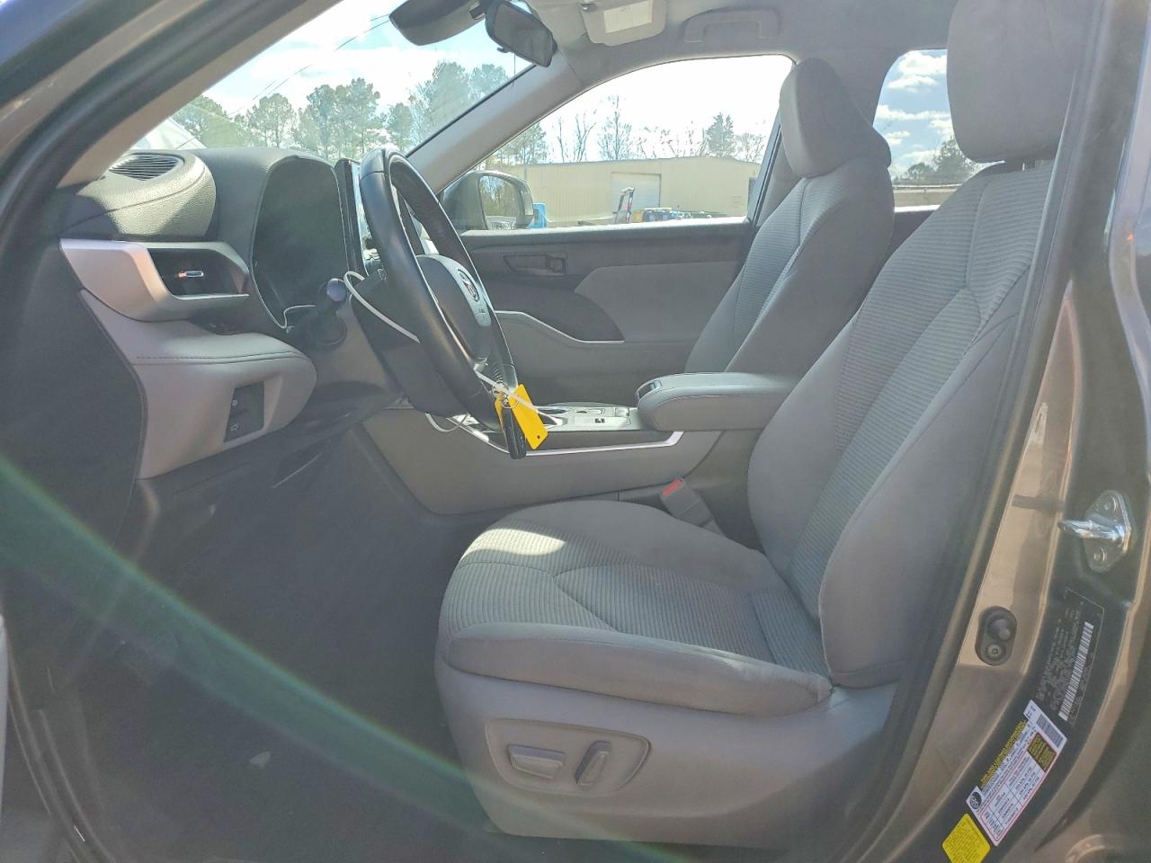 2022 TOYOTA HIGHLANDER L photo 13