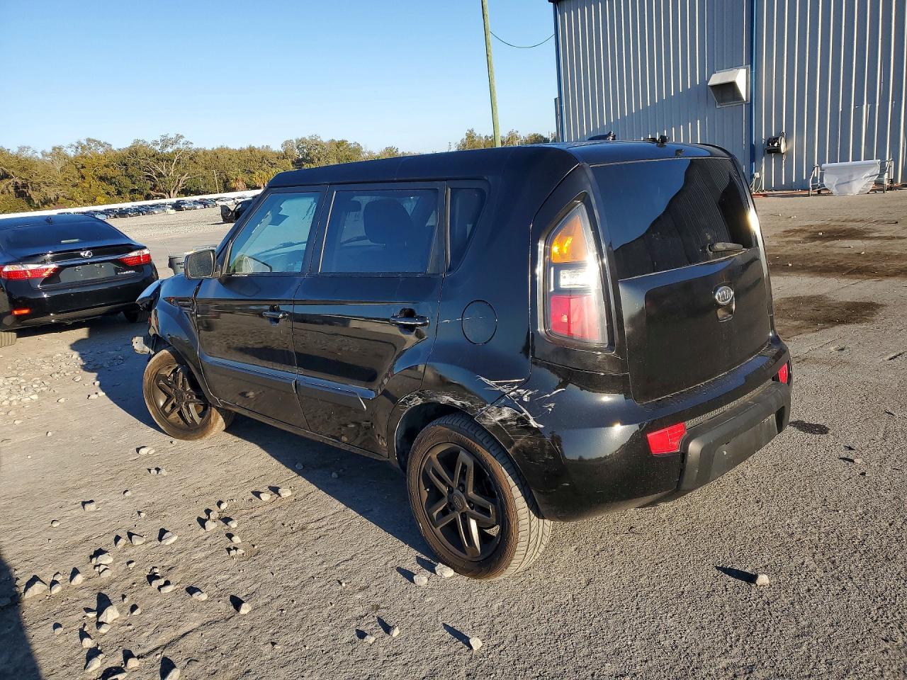 2011 KIA SOUL + photo 4
