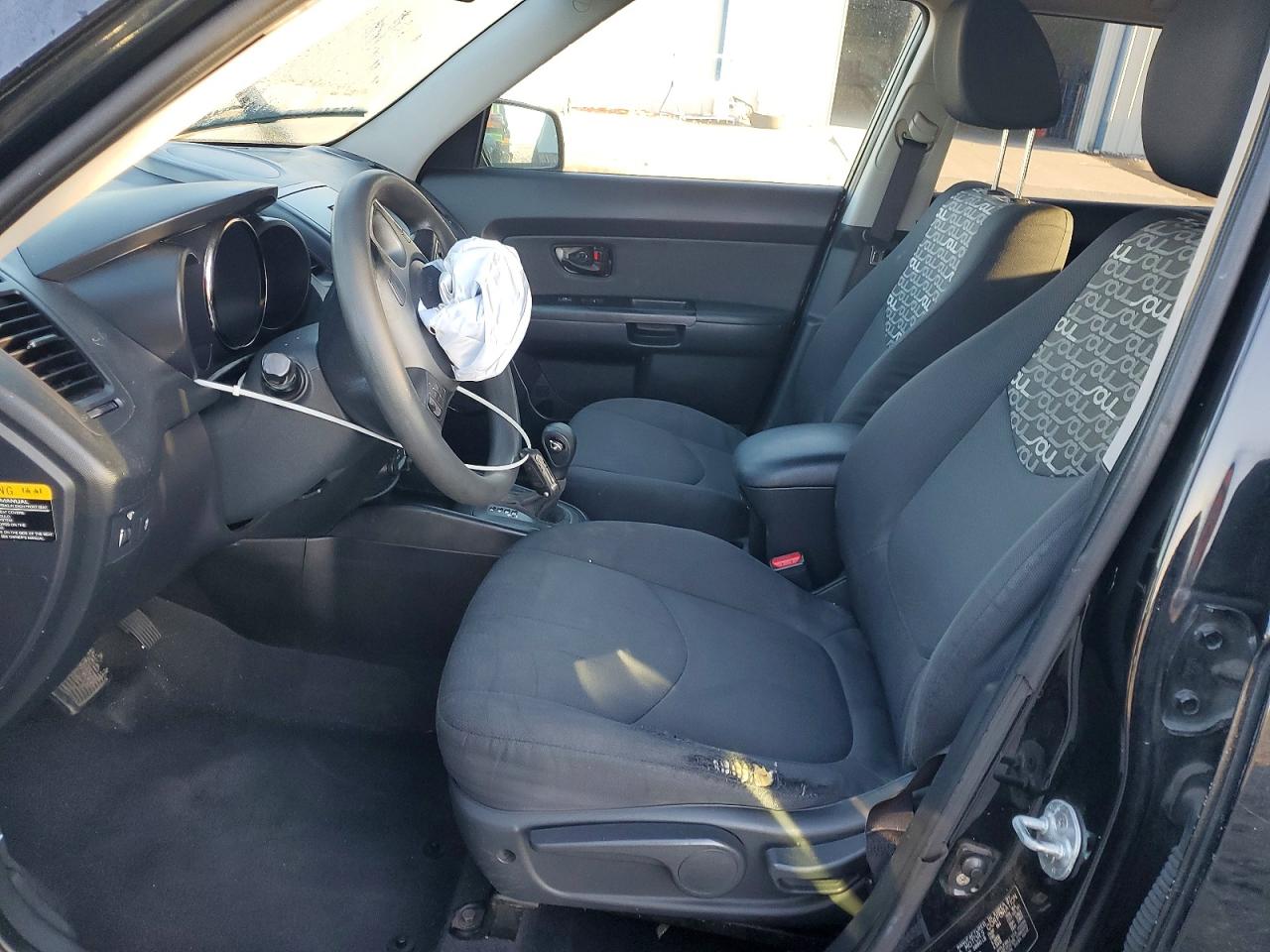 2011 KIA SOUL + photo 19