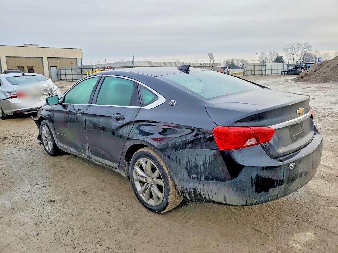 2018 CHEVROLET IMPALA LT photo 3