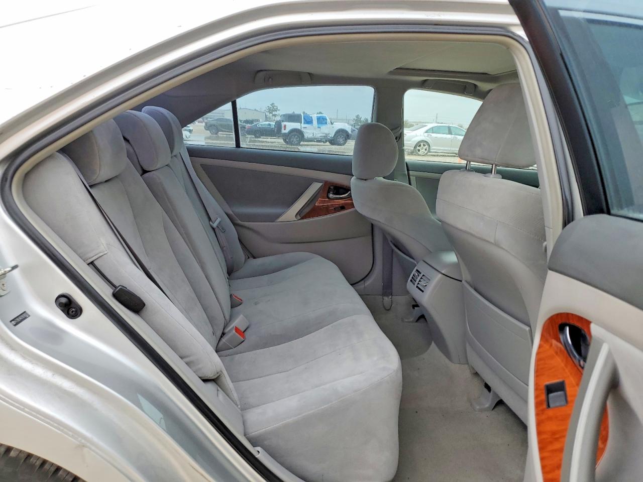 2009 TOYOTA CAMRY photo 10
