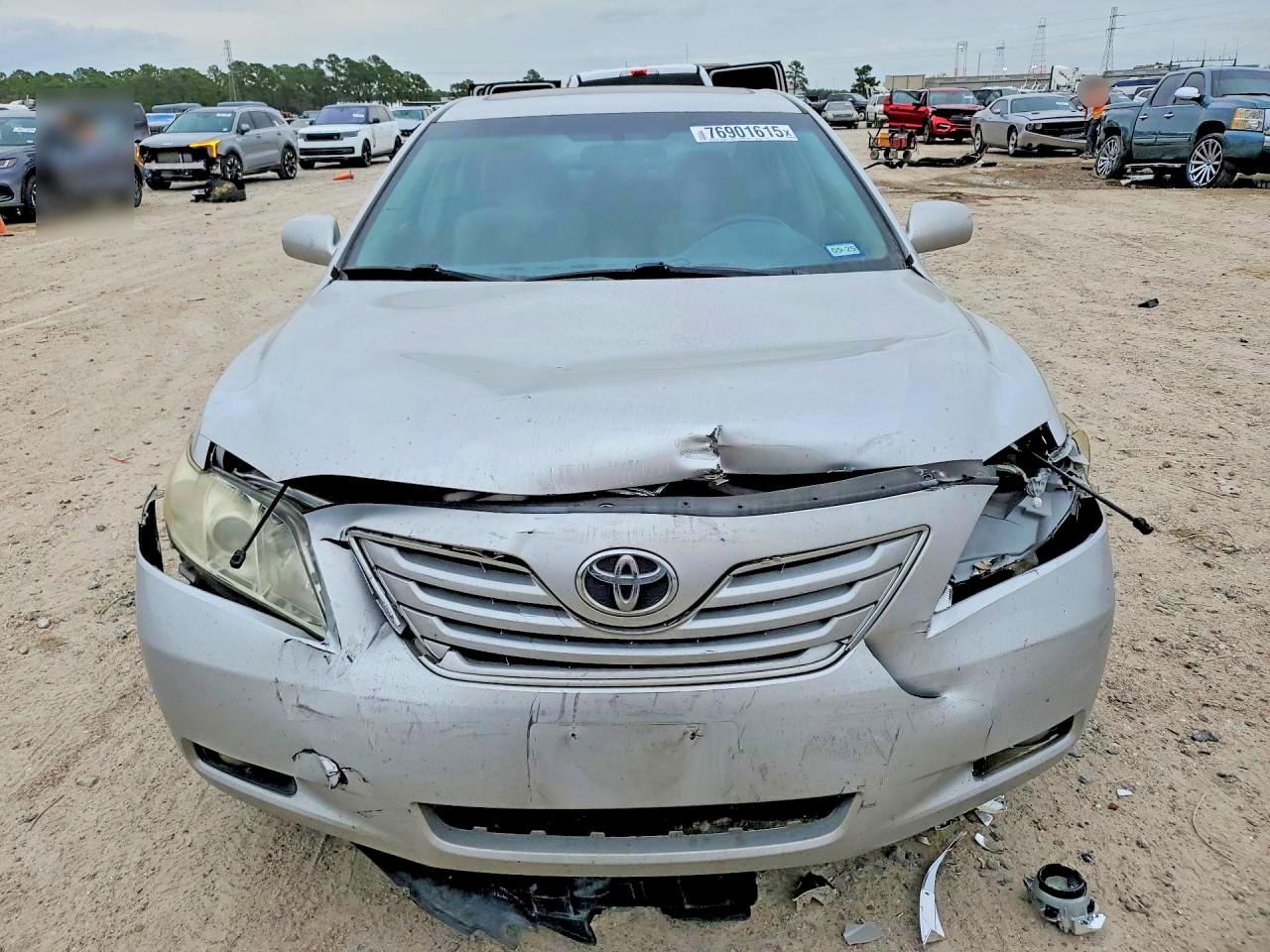 2009 TOYOTA CAMRY photo 5