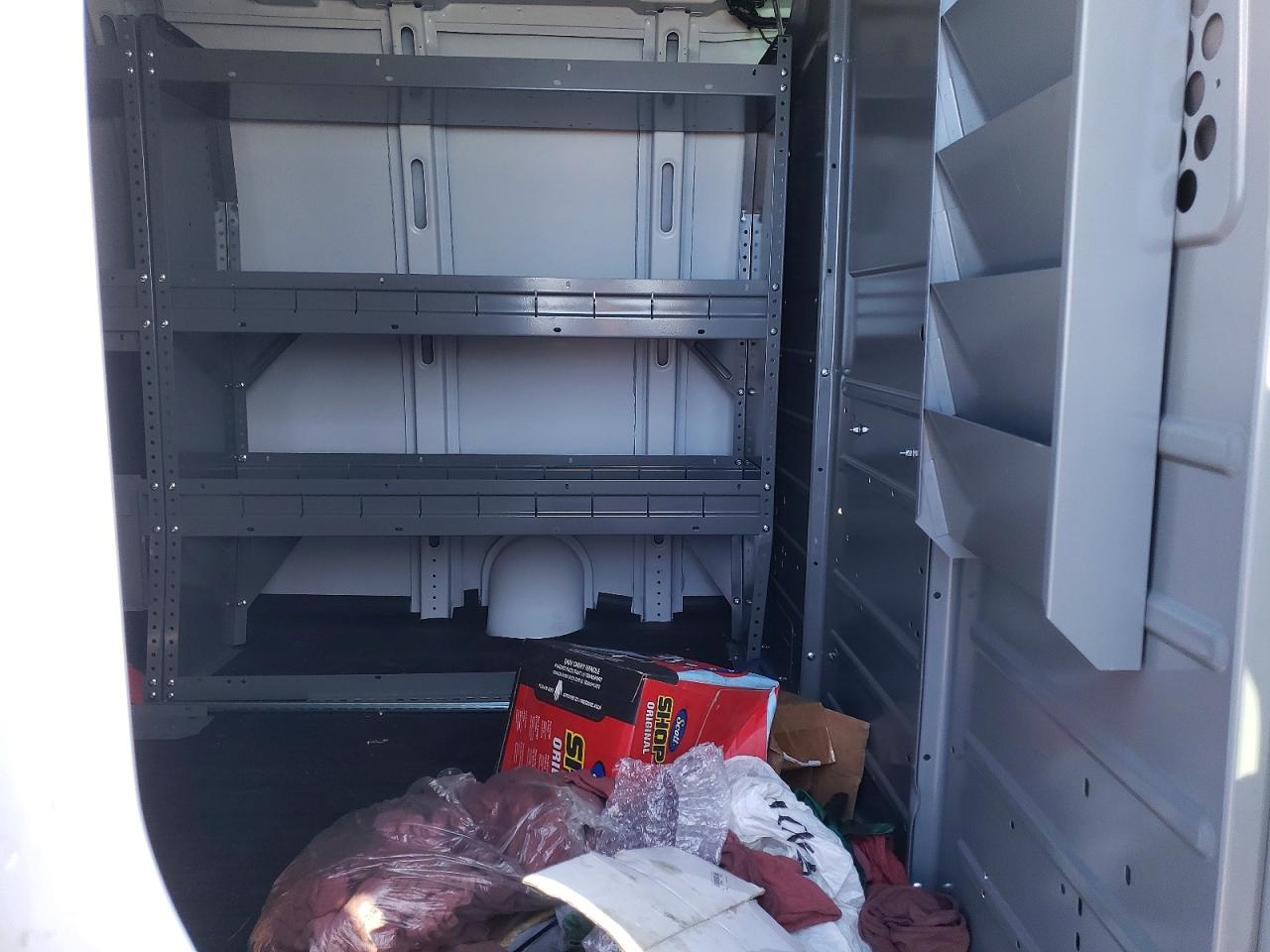2020 GMC SAVANA G2500 photo 21
