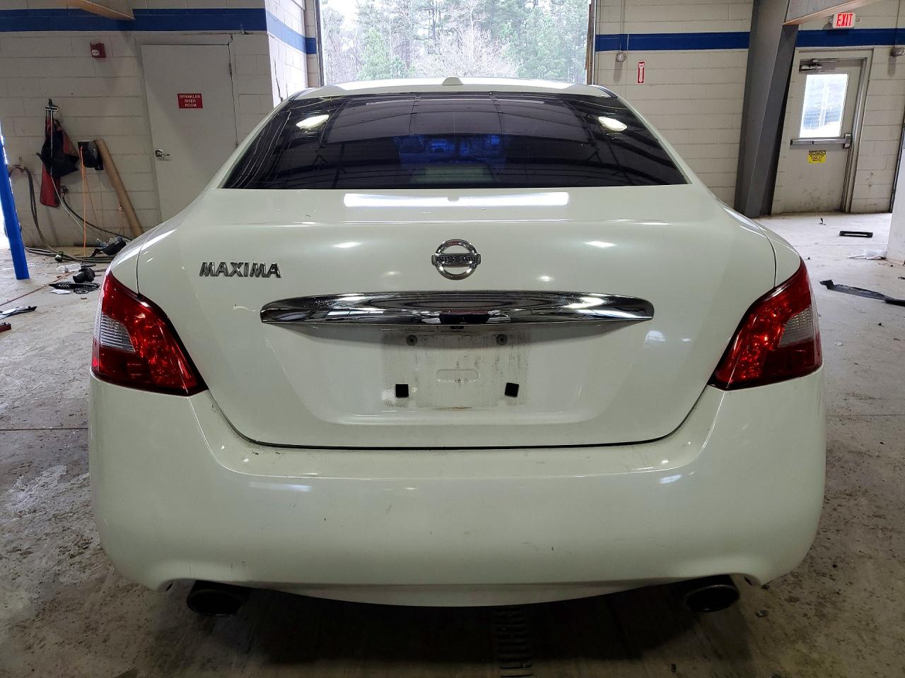 2011 NISSAN MAXIMA S photo 11