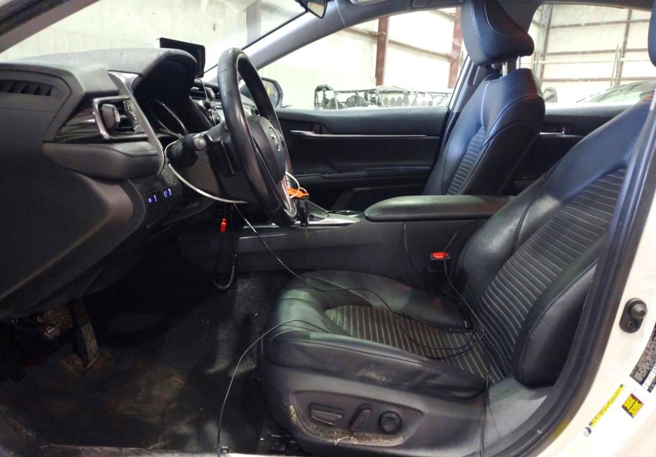 2020 TOYOTA CAMRY SE photo 7