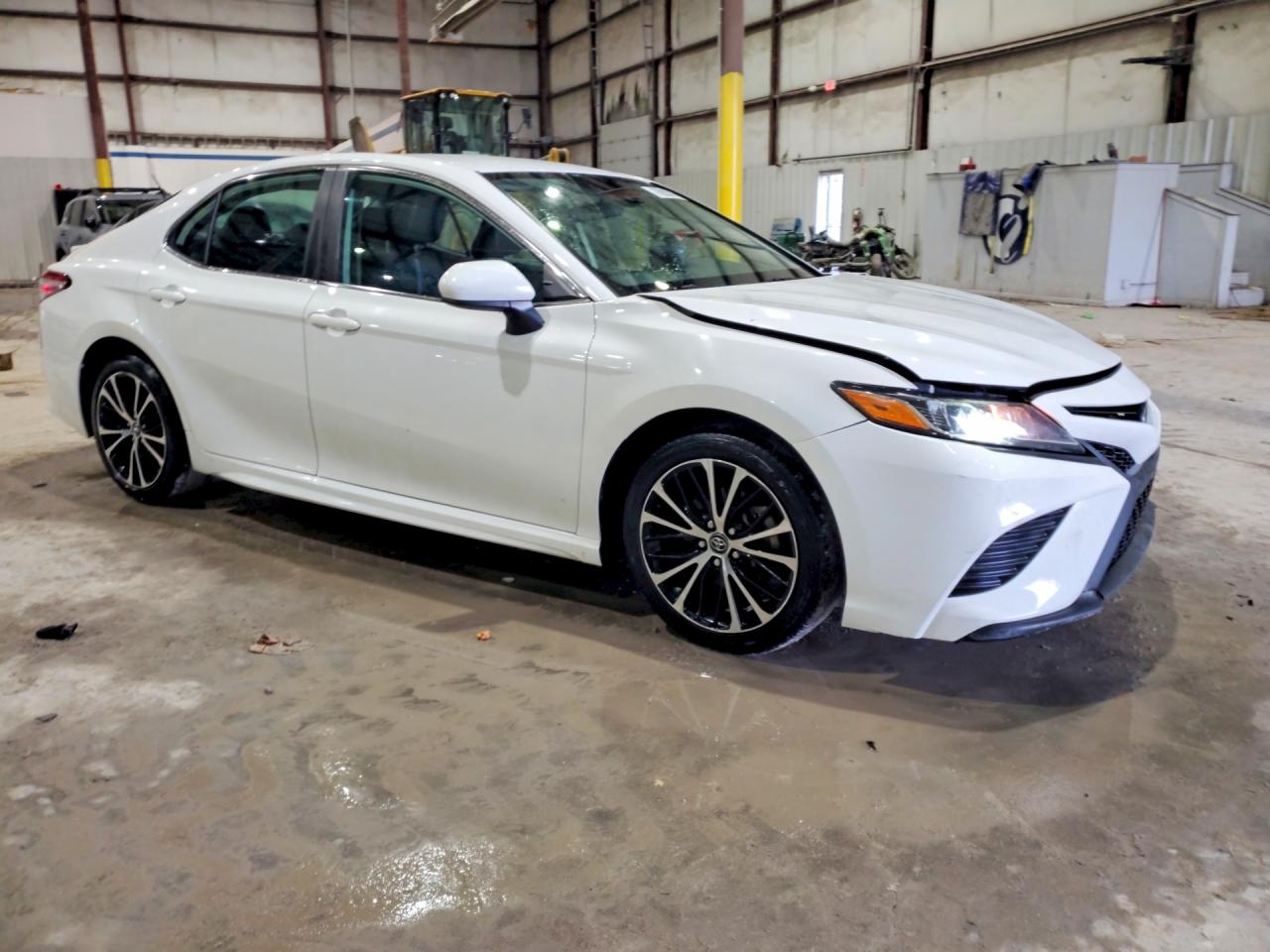 2020 TOYOTA CAMRY SE photo 4