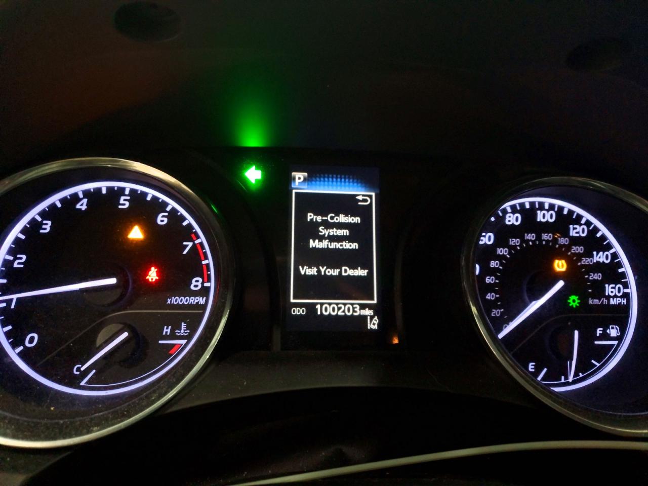 2020 TOYOTA CAMRY SE photo 9