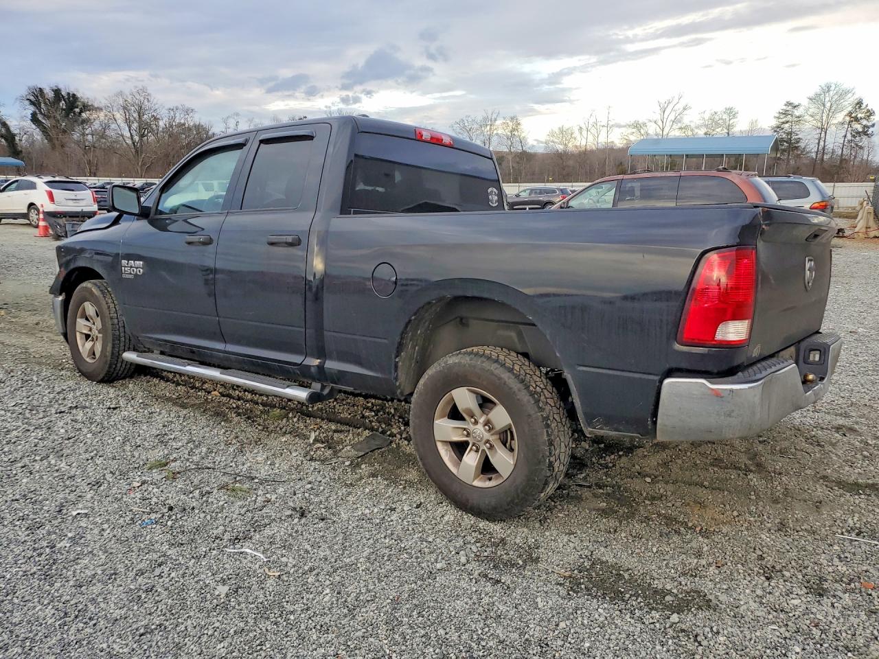 2021 RAM 1500 CLASSIC TRADESMAN photo 2
