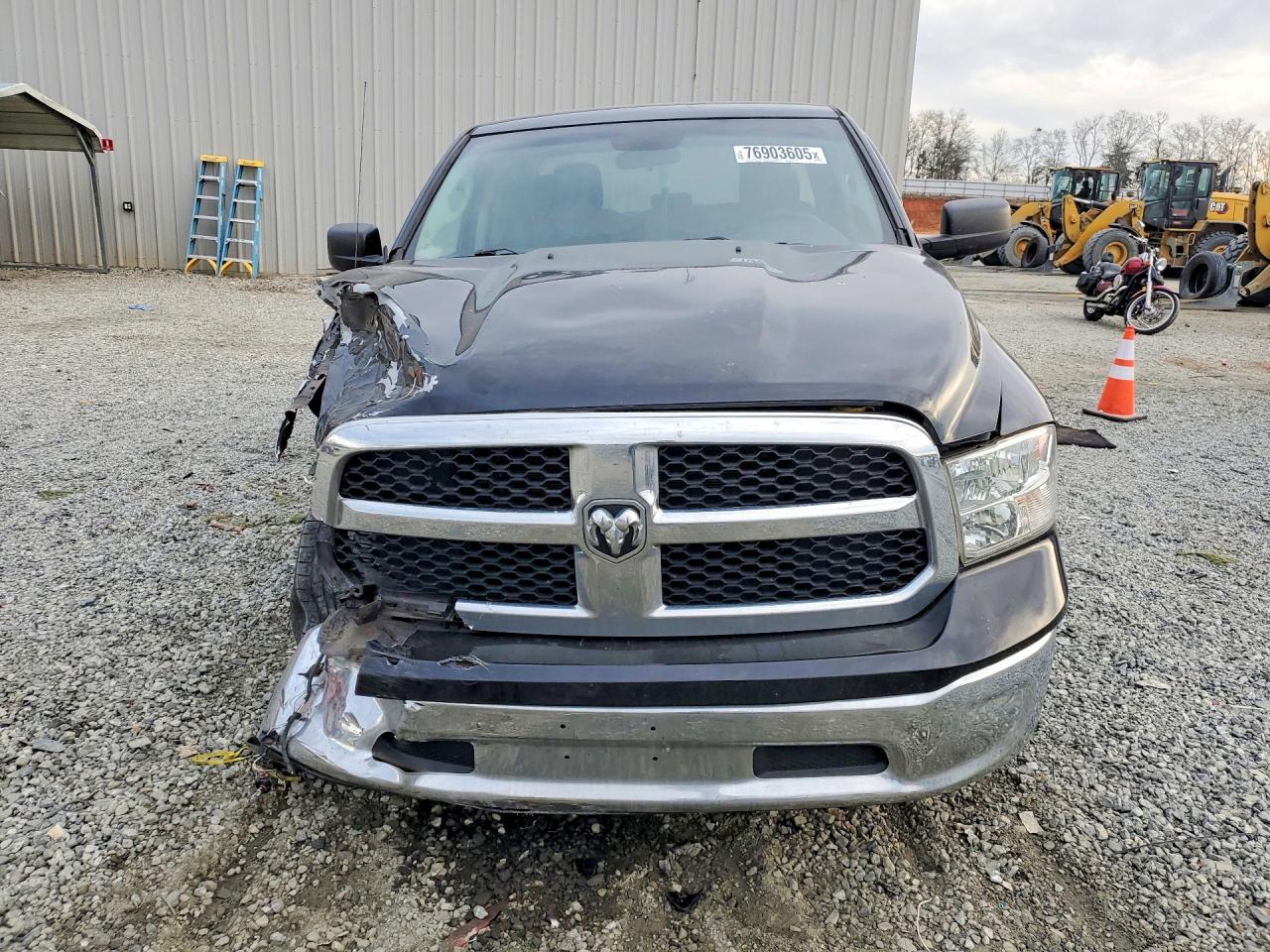 2021 RAM 1500 CLASSIC TRADESMAN photo 5