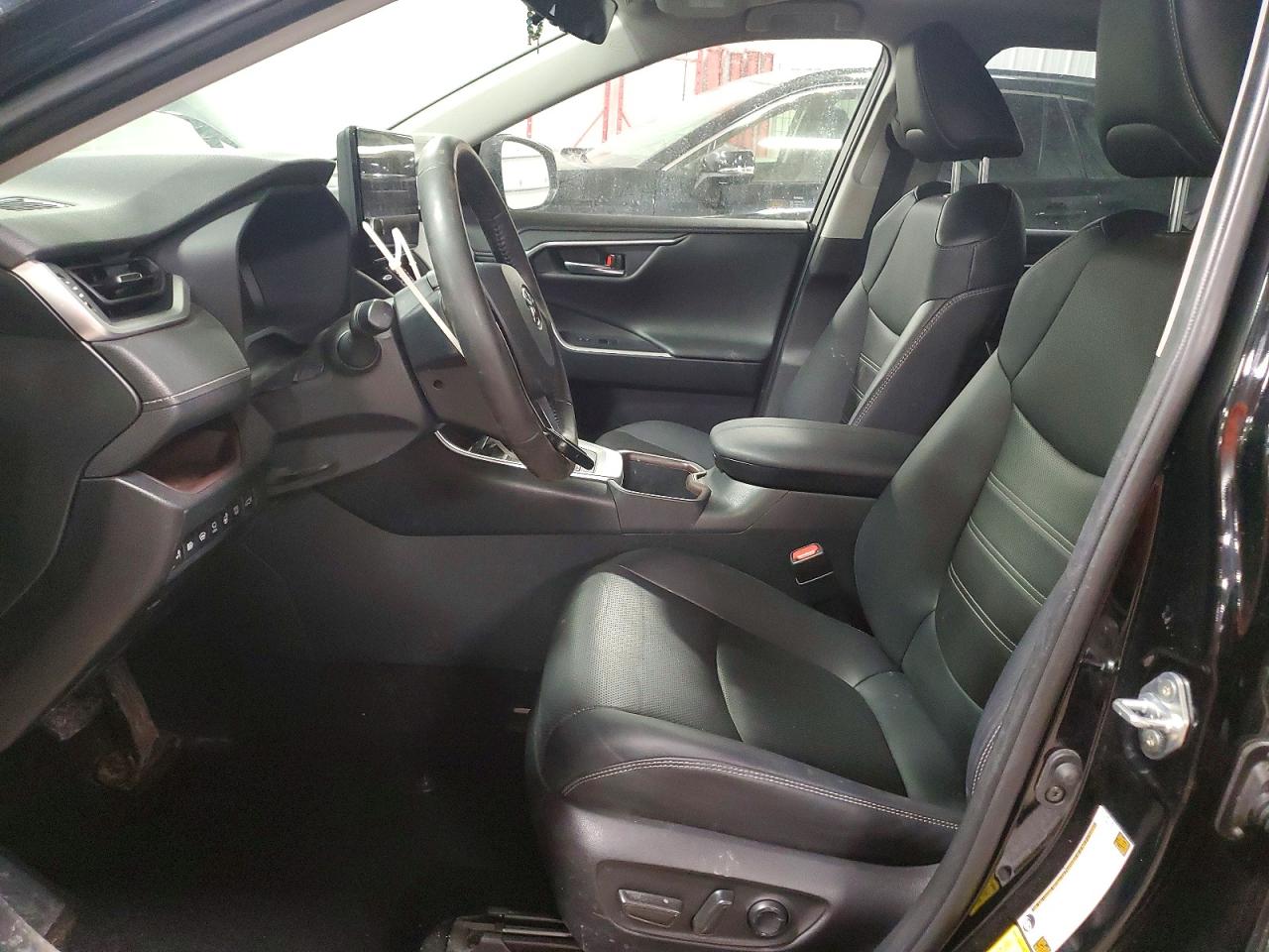 2024 TOYOTA RAV4 LIMITED photo 7