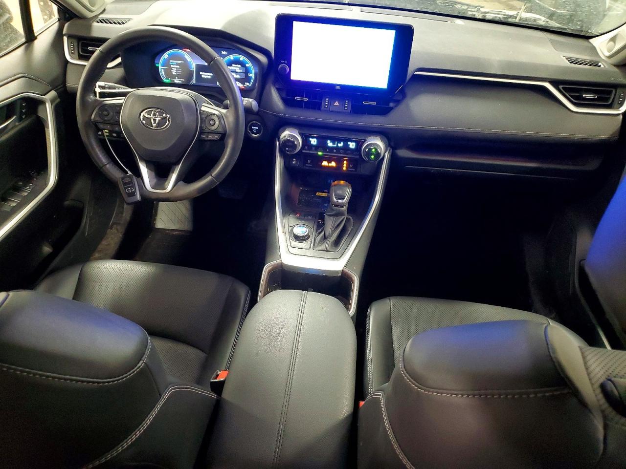 2024 TOYOTA RAV4 LIMITED photo 8