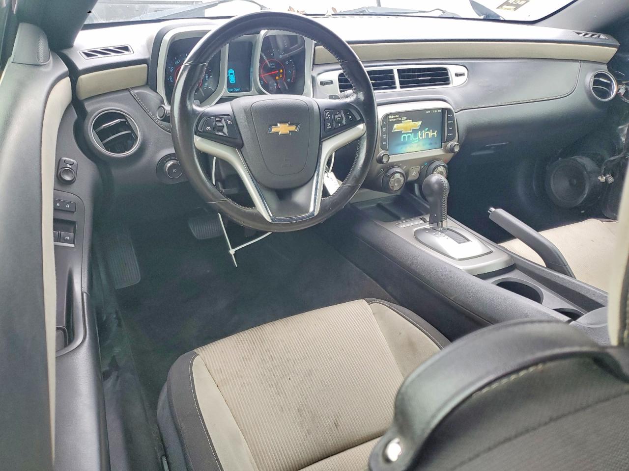 2015 CHEVROLET CAMARO LT photo 15