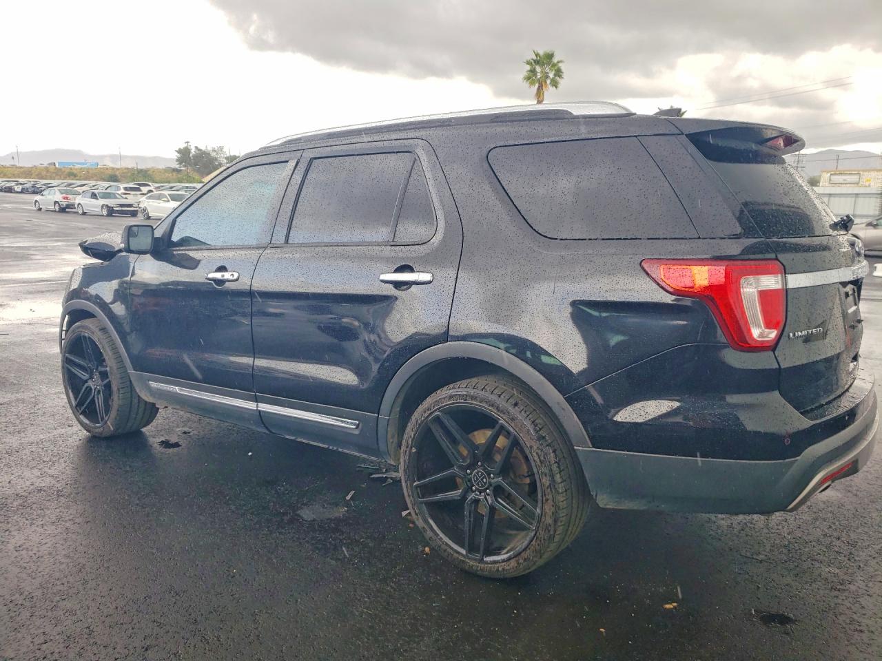 2017 FORD EXPLORER LIMITED photo 3
