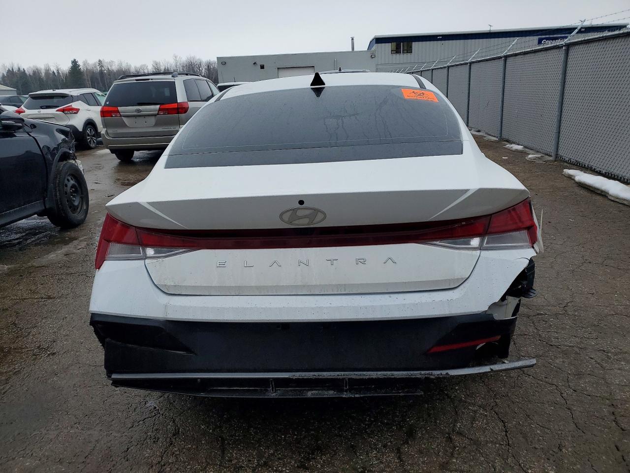 2025 HYUNDAI ELANTRA SEL SPORT photo 6