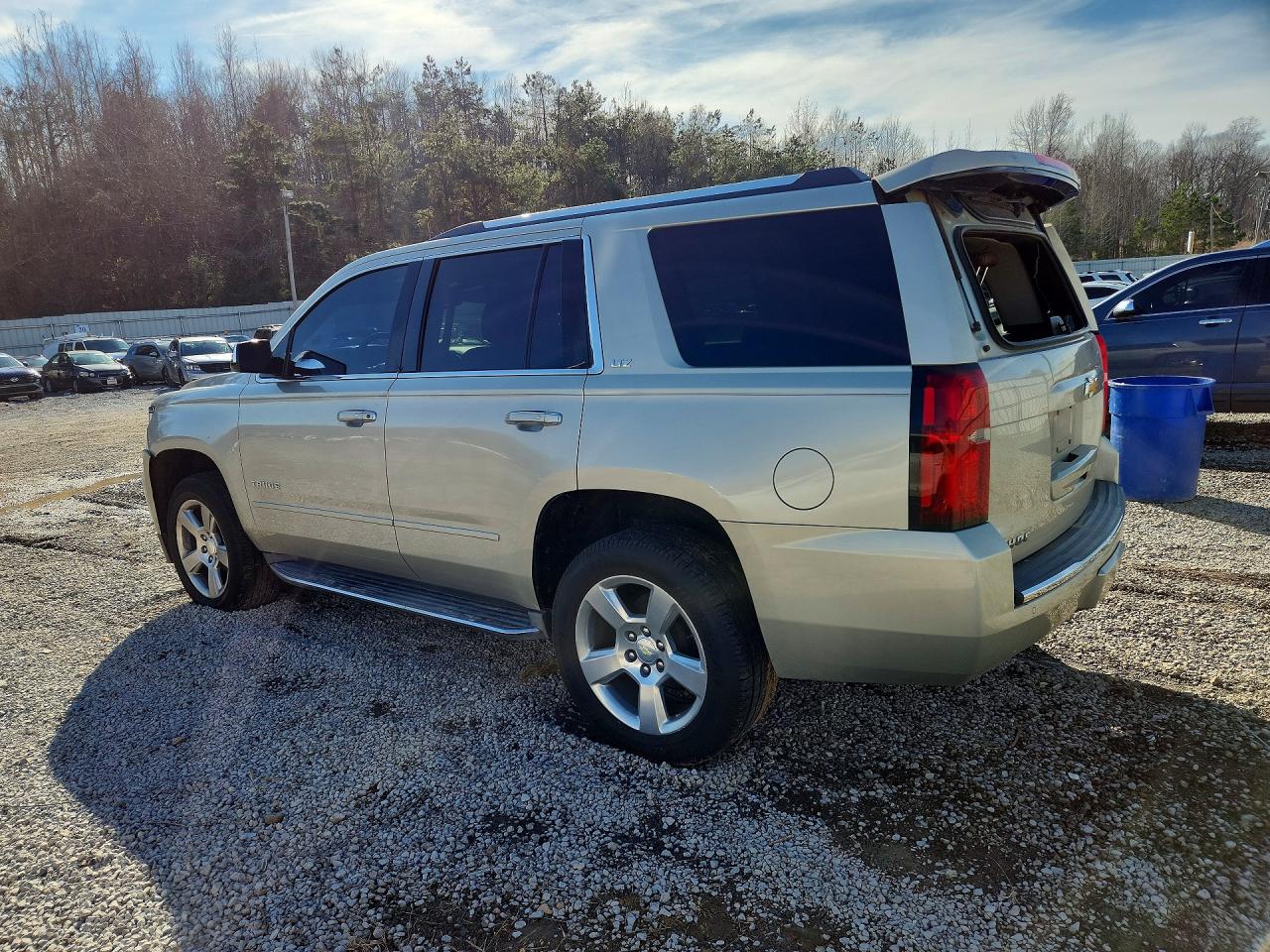 2015 CHEVROLET TAHOE C1500 LTZ photo 3