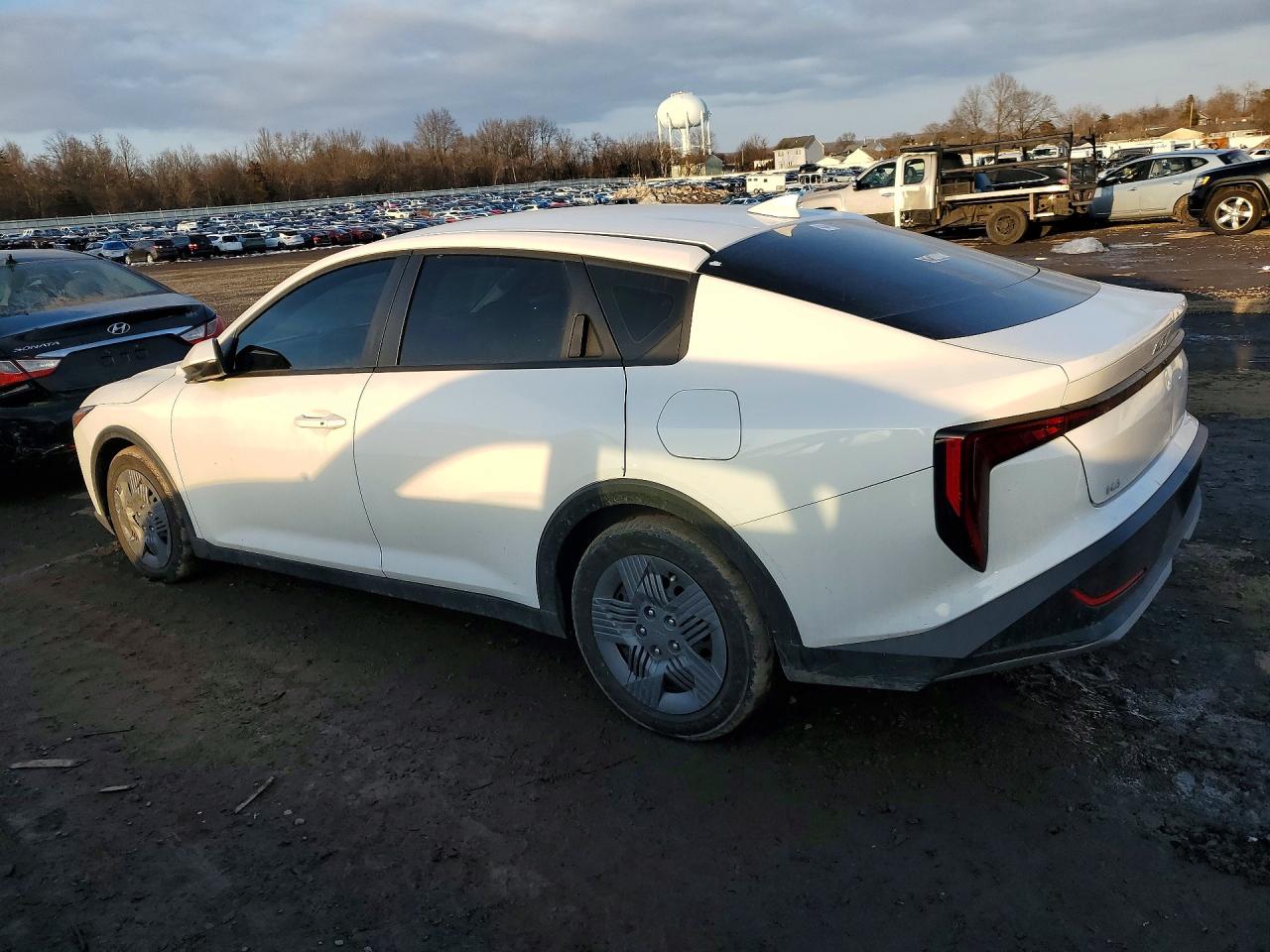 2025 KIA K4 LX photo 2