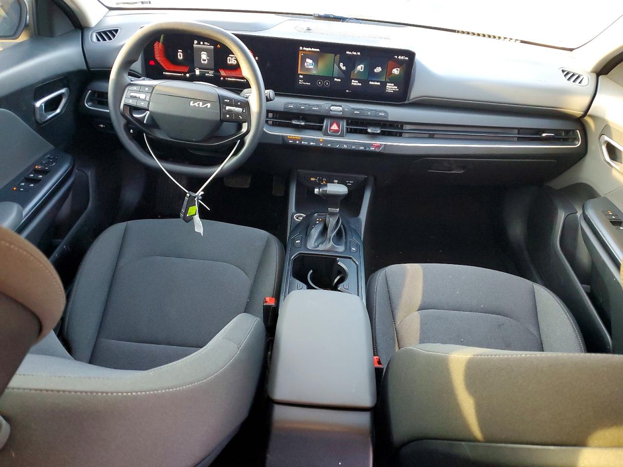 2025 KIA K4 LX photo 8