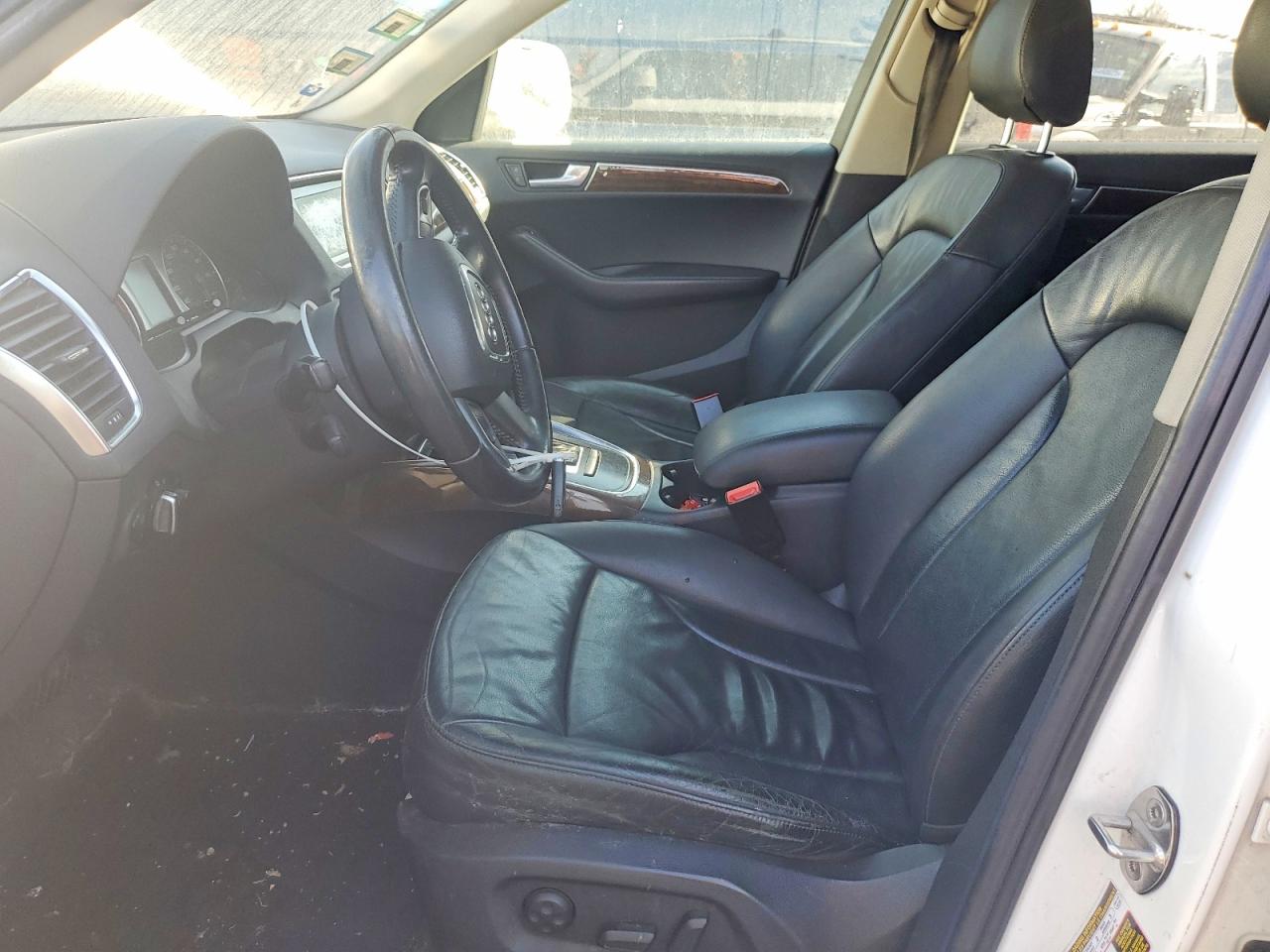 2011 AUDI Q5 PREMIUM photo 13