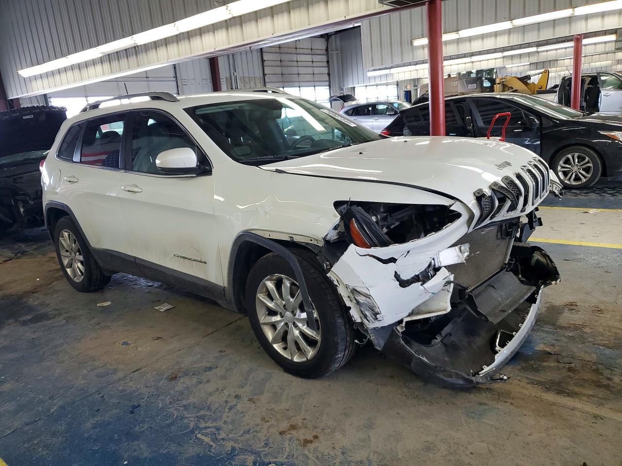 2017 JEEP CHEROKEE LIMITED photo 4
