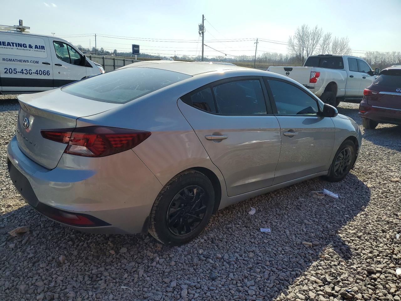 2020 HYUNDAI ELANTRA SE photo 5