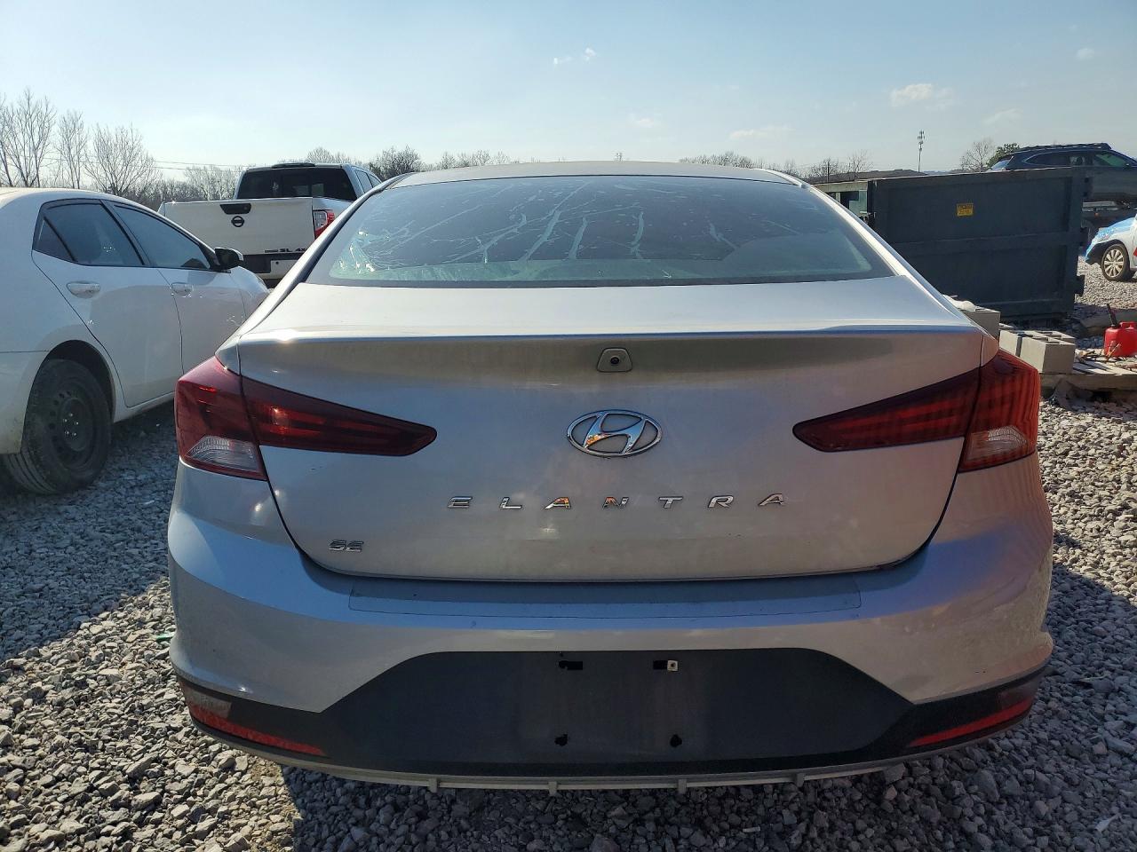 2020 HYUNDAI ELANTRA SE photo 11