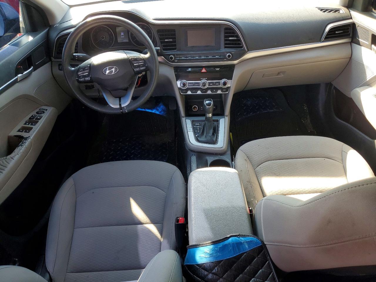 2020 HYUNDAI ELANTRA SE photo 15