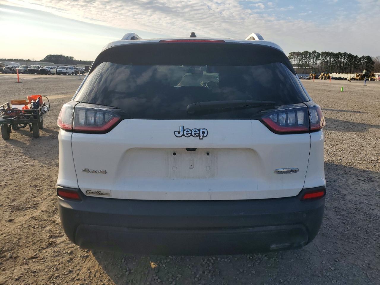 2019 JEEP CHEROKEE LATITUDE photo 6