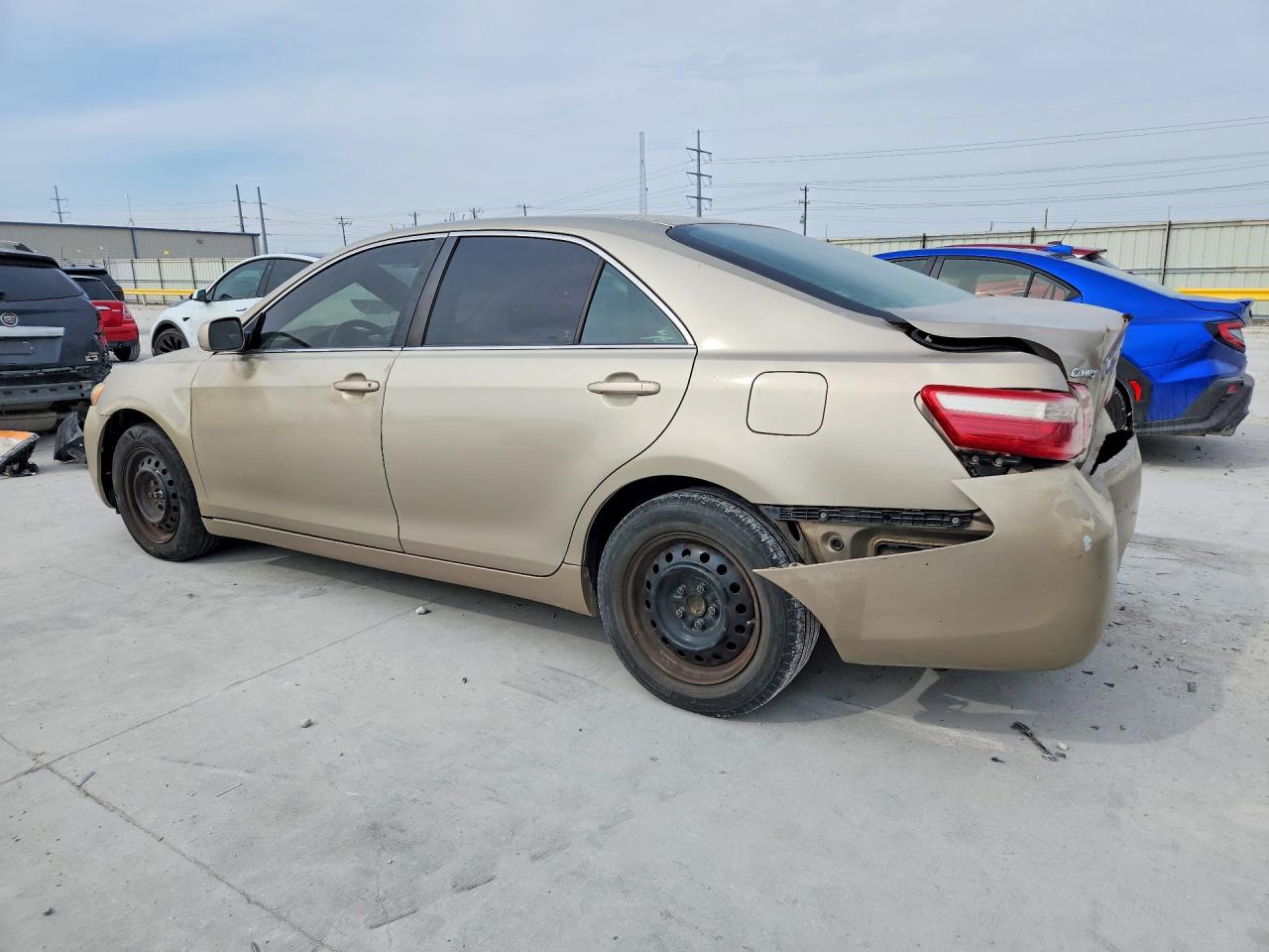 2007 TOYOTA CAMRY photo 2