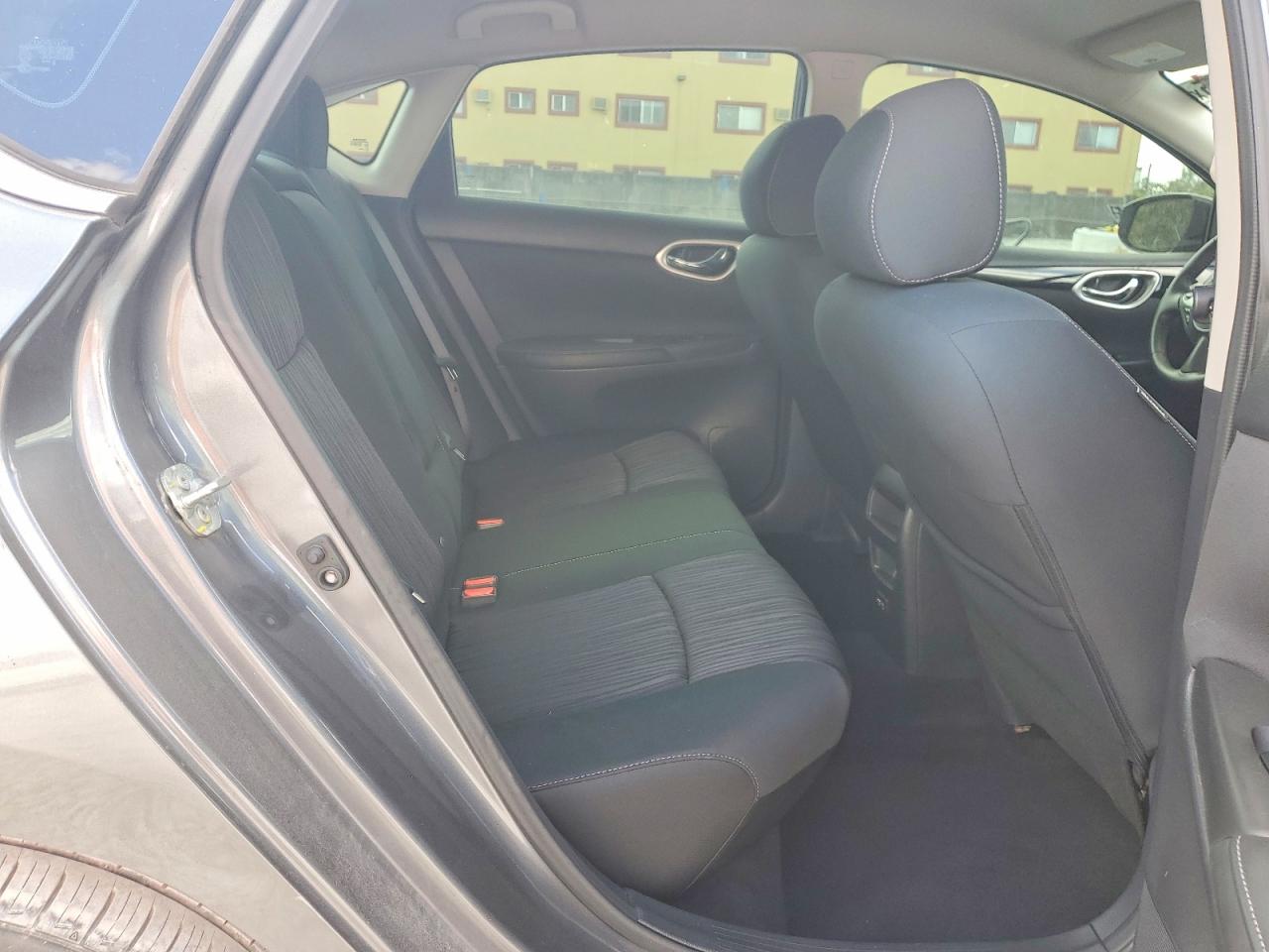 2019 NISSAN SENTRA SV photo 10