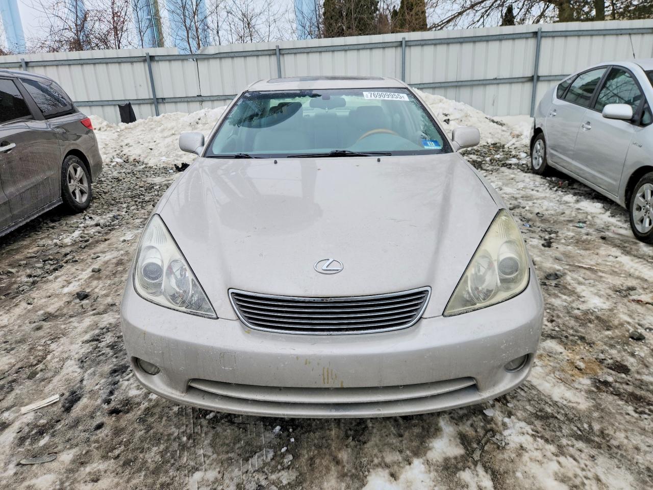 2005 LEXUS ES photo 9
