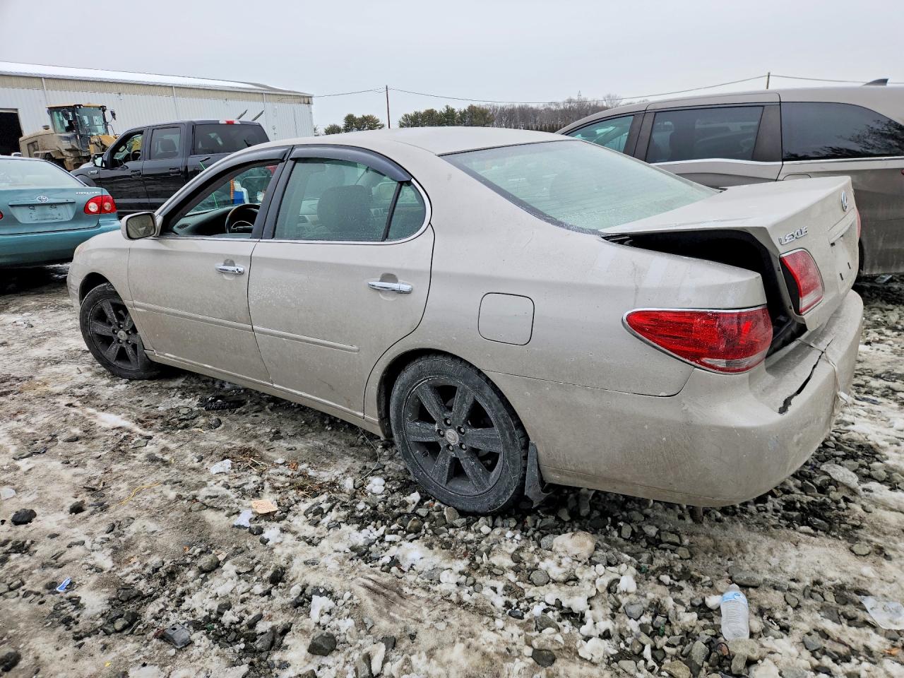2005 LEXUS ES photo 3