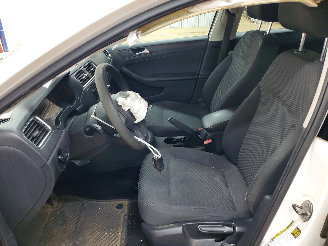 2013 VOLKSWAGEN JETTA BASE photo 13