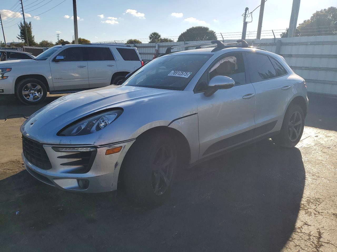 2017 PORSCHE MACAN