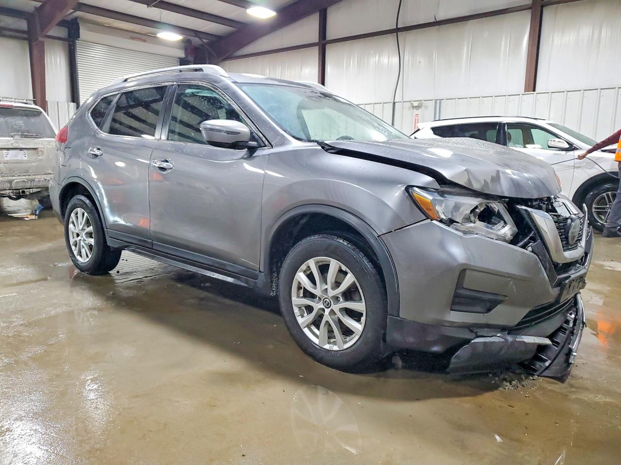 2019 NISSAN ROGUE SV photo 4