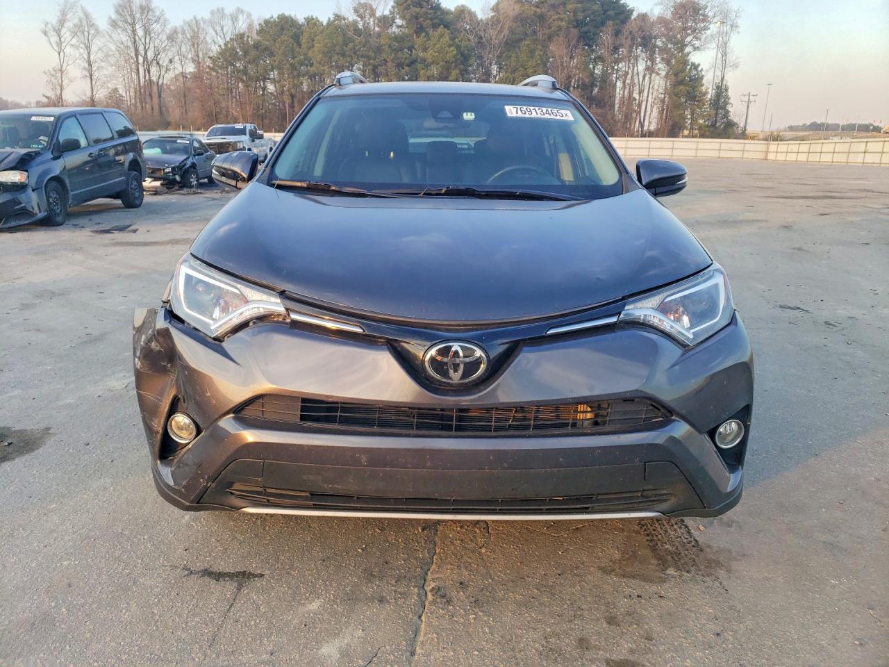 2018 TOYOTA RAV4 ADVENTURE photo 5