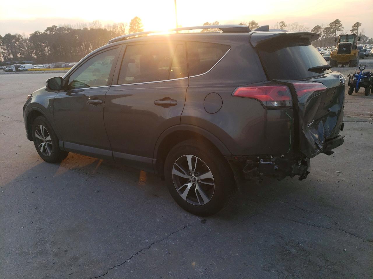 2018 TOYOTA RAV4 ADVENTURE photo 2