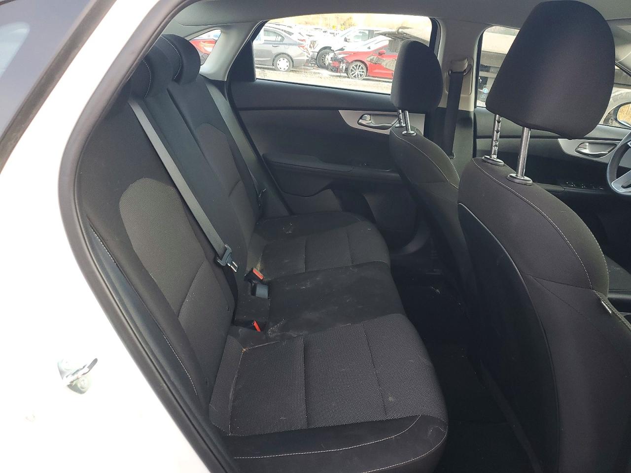 2024 KIA FORTE LX photo 10