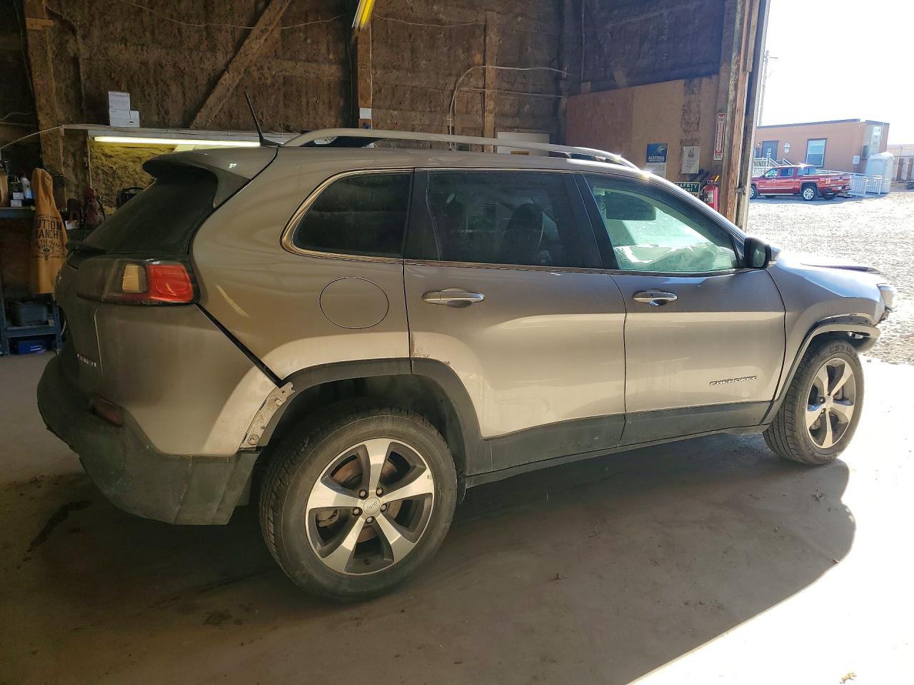 2019 JEEP CHEROKEE LIMITED photo 5