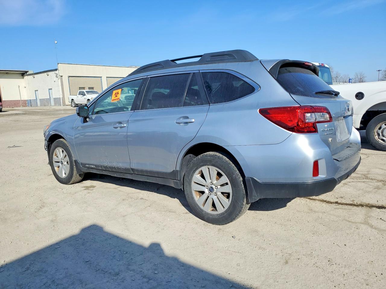 2015 SUBARU OUTBACK 2.5I PREMIUM photo 2